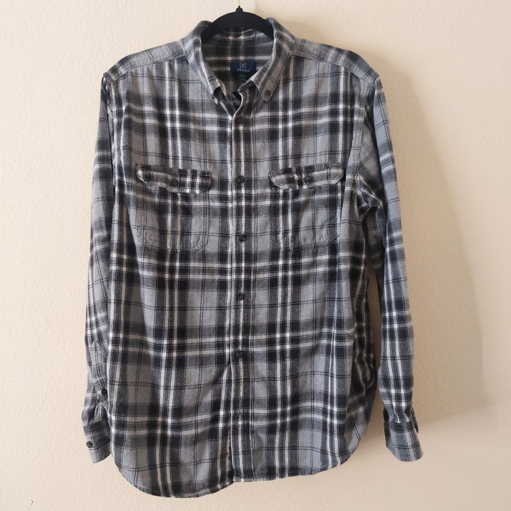 90s Style Plaid  / Flannel Shirt  - Size L